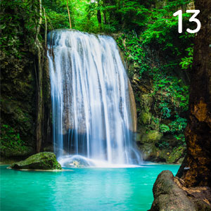 Tropischer Wasserfall: Tropischer Wasserfall